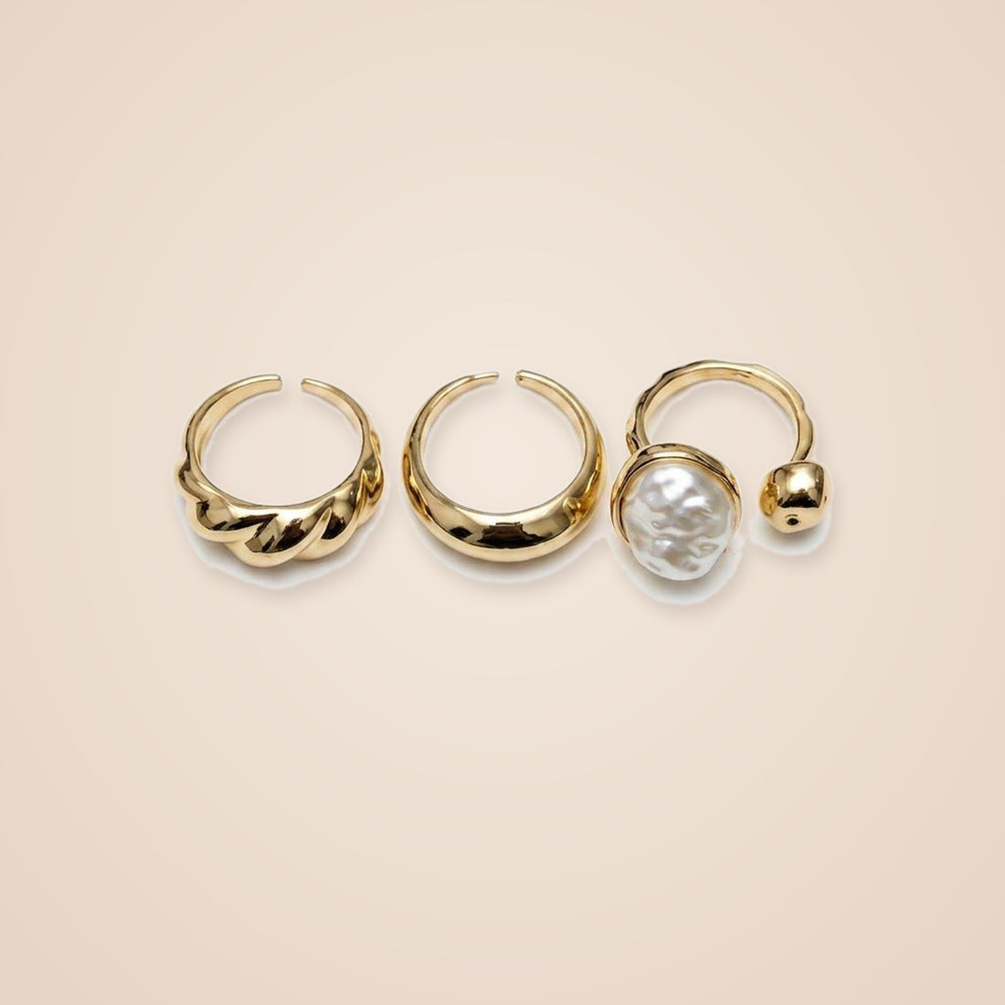 Pearl & Gold Ring Set