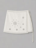 Short white Skirt