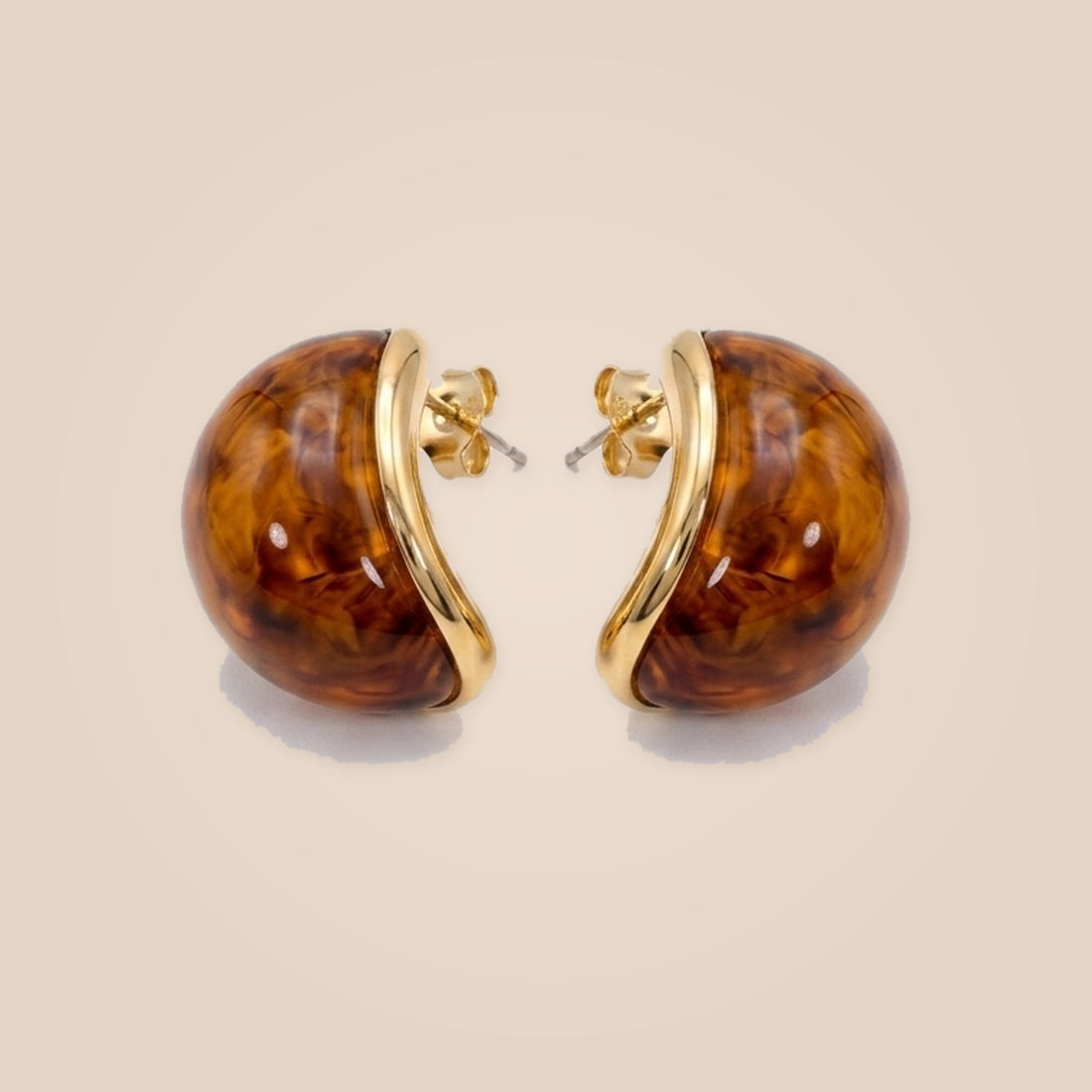 The Tortoiseshell Dome Stud Earrings